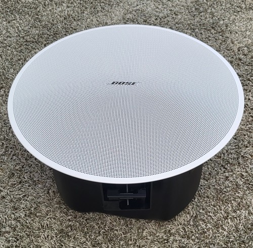 BOSE PROFESSIONAL PAIR OF DM6C DESIGNMAX LOUDSPEAKER - WHITE