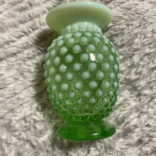 VTG Fenton Emerald Green Opalescent Hobnail Uranium Glass Vase 3-5/8" Glows