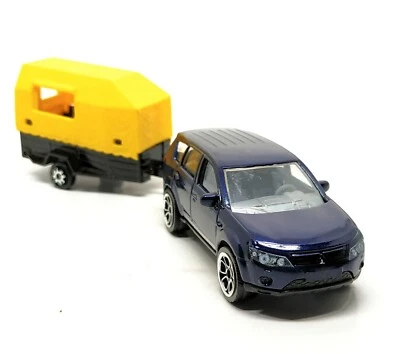 Majorette Mitsubishi Outlander Blue with Horse Container Trailer 1:64 no Package - Image 1 of 4