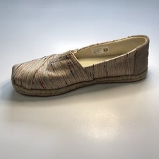 Women  s Tom  s Slip On multi color Shoe Size7