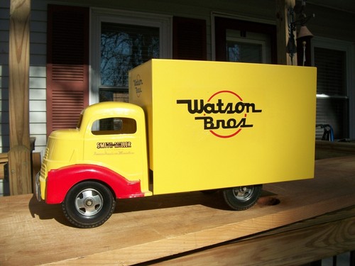 Smith Miller GMC cabina sobre Watson Bros. Entrega - Imagen 8 de 9