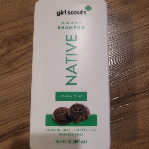 Native Limited Edition Girl Scouts Thin Mints Cookie Shampoo - 16.5 fl oz - Picture 3 of 4
