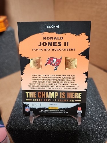 Ronald Jones II 2021 Optic The Champ Is Here Gold Prizm SSP /10 Buccaneers 🔥 - Picture 2 of 2