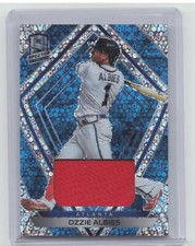 2020 Panini Chronicles #49 Ozzie Albies Spectra Swatches Neon Blue #/99