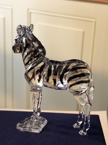 New Swarovski Crystal 5557906 SCS 2021 Zuri Baby Zebra In Box With Certificate - Picture 5 of 13