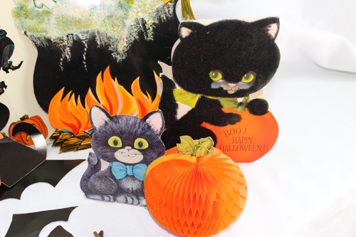 Vintage Halloween Die Cut Lot 9 Hallmark Honeycomb Witch Bat Spider flocked cat - Picture 2 of 8