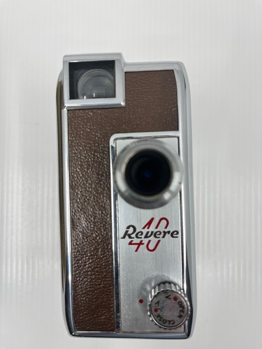 Revere 8 Model 40 8mm Wind Up (WITH ORIGINAL BOX) Magazine Cine Movie Camera - Picture 7 of 7