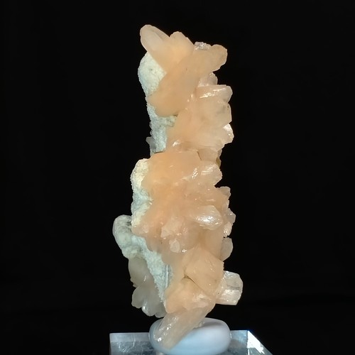Stilbite Zeolite crystals on coral Mordenite formation mineral specimen 400ct - Picture 6 of 9