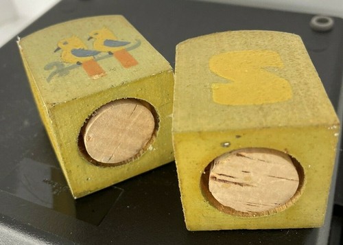 Folk Art Salt and Pepper Shakers Painted pair of birds & P ^S Wooden w/corks - Picture 6 of 6