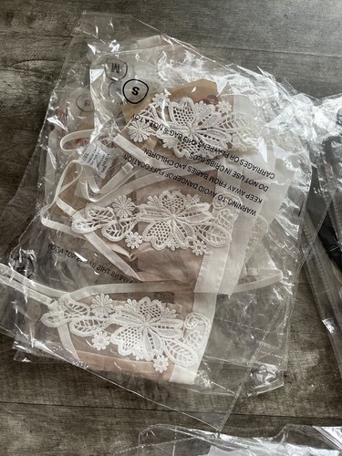 NWT Women's Lightweight Bralette Bras Wholesale Bulk Lot Various Sizes ,17 pcs - Picture 2 of 4