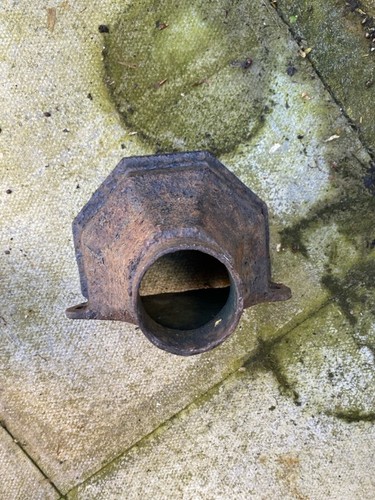 reclaimed cast iron hopper - Picture 2 of 3