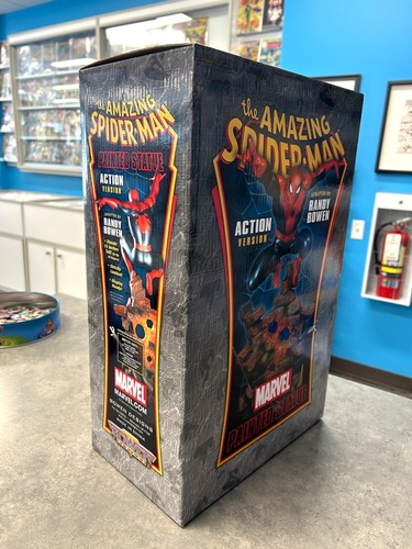 Bowen Designs Spider-Man Action Statue Black Costume 218/425 - Picture 7 of 8