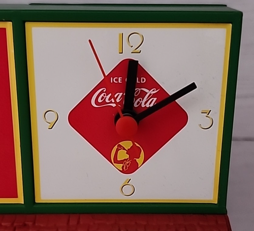 Coca-Cola Country Store Clock Village Danbury Mint Village NIB - Imagen 18 de 24