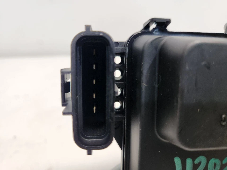 Jeep Grand Cherokee 1999-04 motor limpiaparabrisas trasero Foto 4 de 4