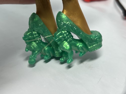 Monster High Doll Jina Fire Long Scaremester 2013 - Picture 12 of 15