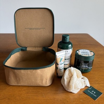 The Body Shop Soothe & Smooth Almond Milk Essentials Gift Set