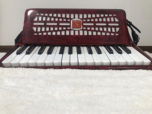 Accordion BAI-LE 30 keys RED Musical Instruments - Picture 3 of 12
