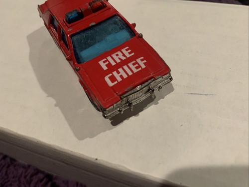 Matchbox Ford LTD Fire Chief Car - Fire Dept. Vintage 1987 RARE - Picture 3 of 5