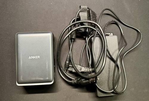 Anker 575 USB-C 13-in-1 Docking Station (A83921A1) - 第 1/3 張圖片