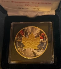 2017 CANADIAN 1oz SILVER MAPLE LEAF COLORED / GOLD GILDED FAMOUS CAPITALS