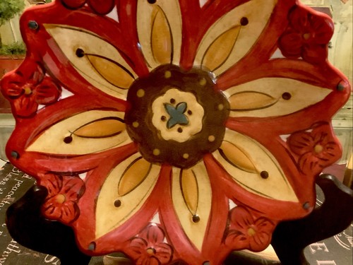 Pier 1 Imports~8” Floral Shaped Salad Plate~CARYNTHUM~NEW/NWT~Hand Painted~A++++ - Picture 3 of 7