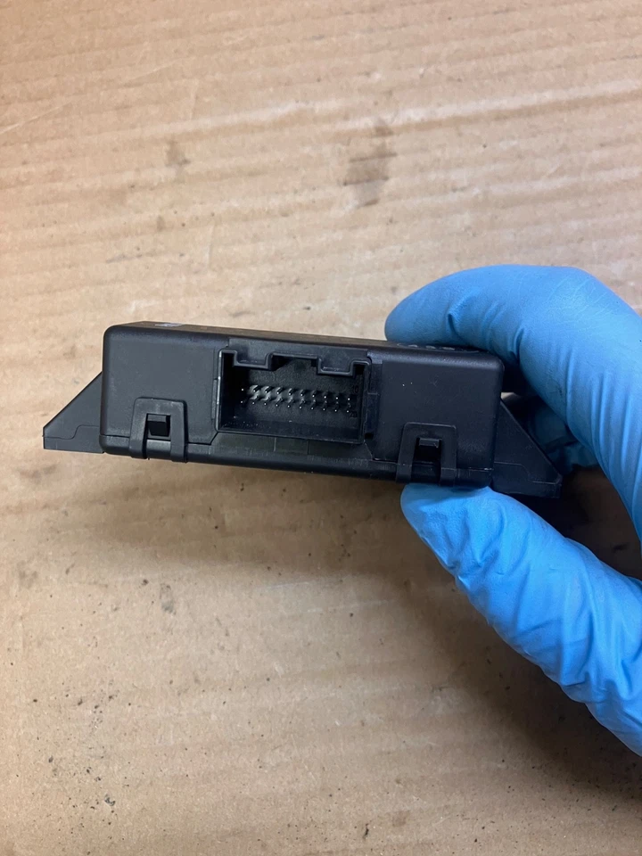 Unidad de módulo de control de puerta de enlace AUDI A4 Quattro 2008-2012 8T0907468M 8T0907468H Foto 3 de 4