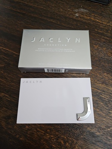 Jaclyn Cosmetics Face It All Brightening & Setting Palette - Picture 2 of 7