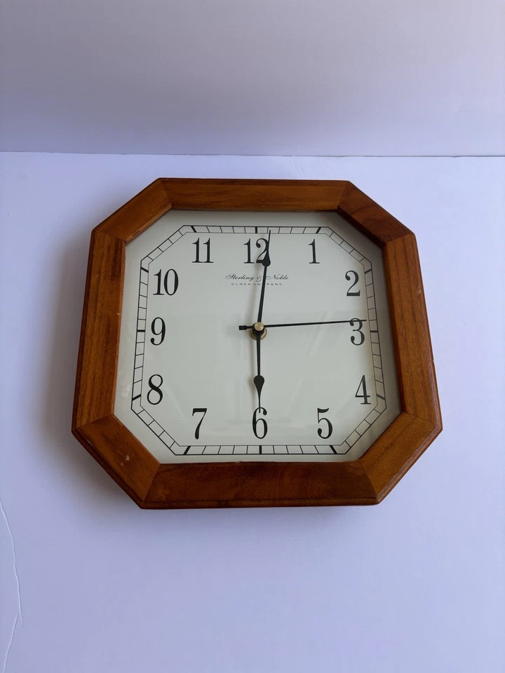 Vintage STERLING AND NOBRE Clock Company 10" Relógio de Parede Octagonal Branco/Marrom - Imagem 3 de 4