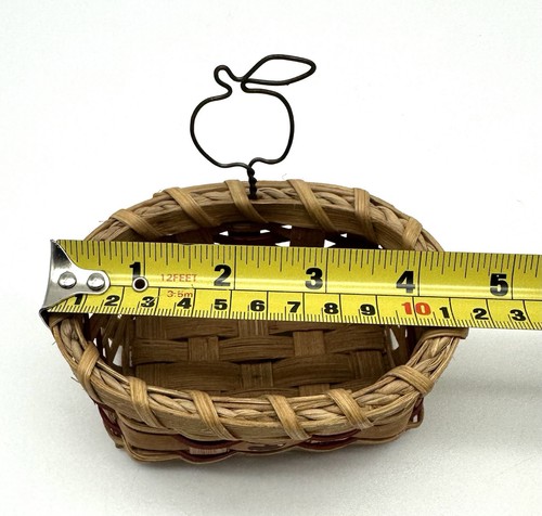 VTG Woven Basket Apple Wall Hanging Hand Painted Made in USA Stamped D - Picture 8 of 10