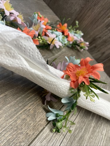 Set of 4 Wildflower Tropical flower napkin rings, Colorful, NWT - Picture 3 of 10