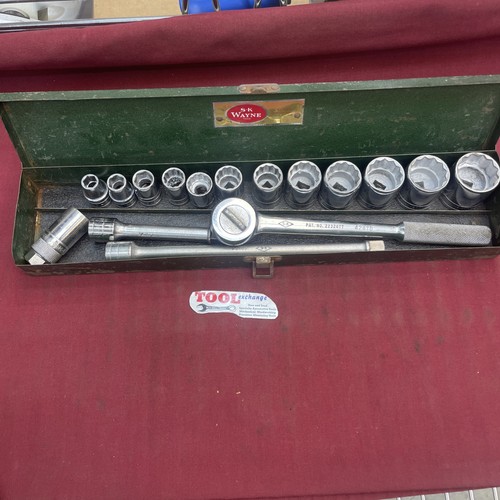 SK Wayne 1/2" drive Socket 17 PC Set - 12 Point with ratchet & extensions