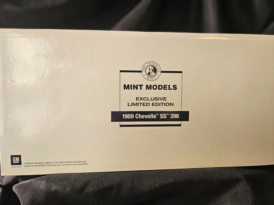 Franklin Mint 1969 Chevelle SS 396 Black 1:24 Scale Inv. #5031 - Image 4 of 4