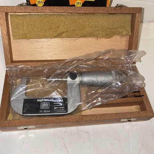 Vintage Brown & Sharpe Digit-Mike 25-50mm Micrometer (599-20-1) + Case & Box - Picture 2 of 13