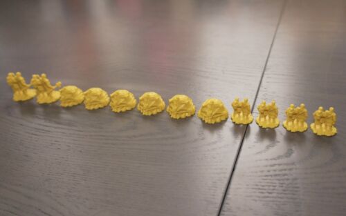 Catan: Dawn of Humankind | All Yellow Explorers, Camps and Progress Markers - Picture 4 of 6