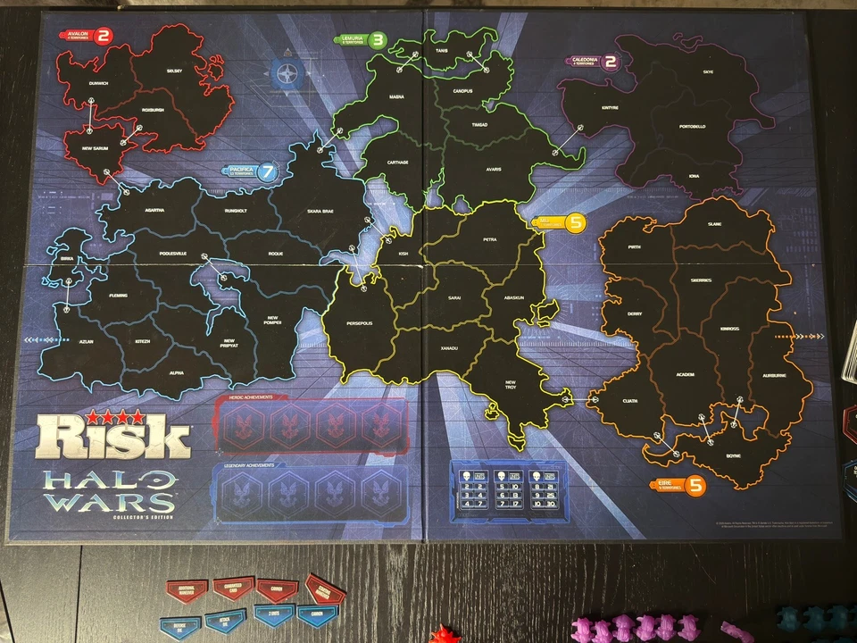 Risk Halo Wars Collector's Edition Board Game 2009 Hasbro (Missing Few Pieces) - Image 4 of 4