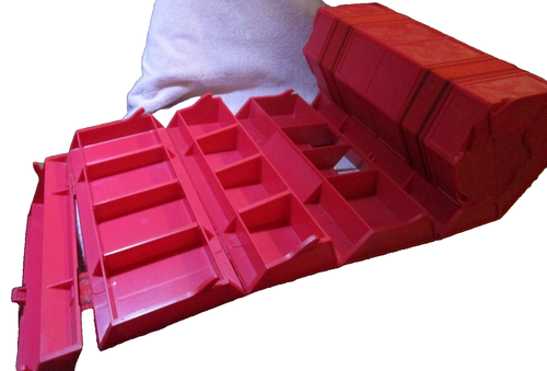 Red Plastic Rolykit - Multiple compartments - Picture 3 of 9