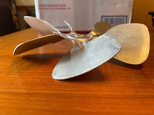 8”  aluminum 6-wing Fan Blade with 5/16 inch hole - Afbeelding 2 van 9