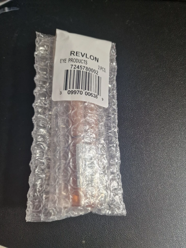 2x REVLON ColorStay Glaze Stick Long Lasting Matte Eye Shadow 1.4g 872 GILT - Image 2 of 4