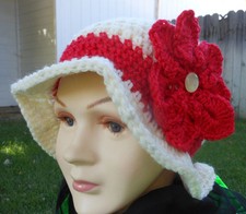 Red Off White VINTAGE FLAPPER 20'S STYLE CLOCHE CROCHET HAT FLOWER Valentine NEW
