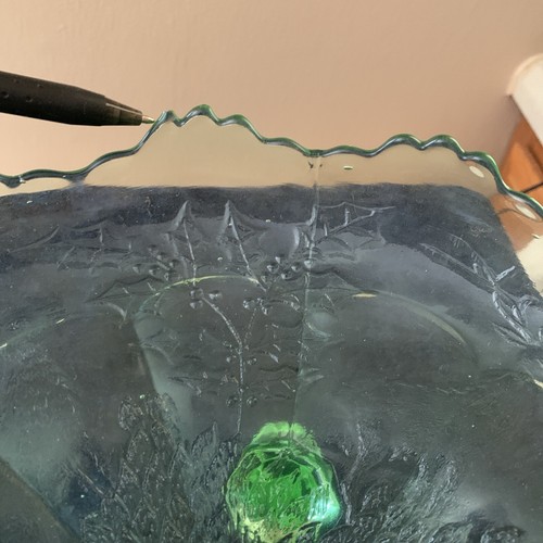 Fenton Vaseline Uranium Bowl Vintage Stag and Holly Green Glass Bowl Glow - Bild 5 von 11