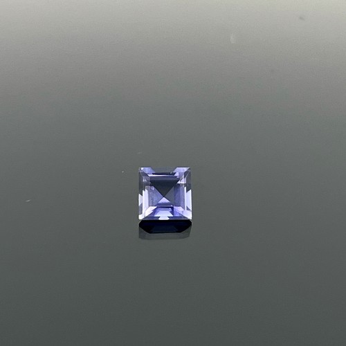 SAMMLERSTEIN  IOLITH FACETTIERT  CA. 0,40 ct. SCHMUCKJAGD - Bild 1 von 5