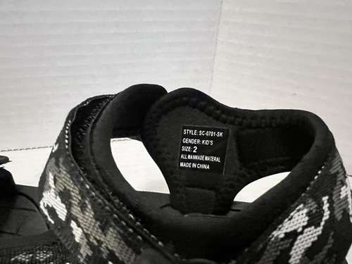 Lakes & Rivers Camouflage Print Sandals Black Grey White Little Boys Size 2 New - Picture 5 of 6
