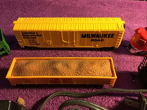 Bachmann CANNONBALL EXPRESS-HO Scale Train Cars, Diesel Locomotive, Power pack - Picture 3 of 8