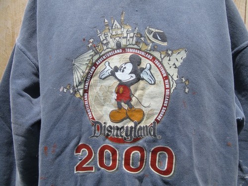Vintage Disneyland Disney Mickey Mouse 2000 Distressed Sweatshirt Size Large - Picture 2 of 12
