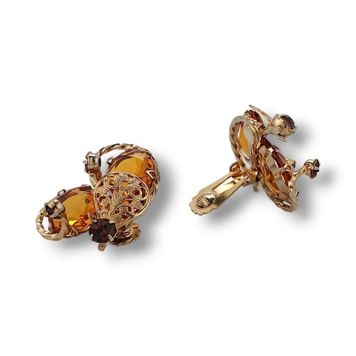 Vtg Large Amber Rhinestone Gold Tone Filigree Twisted Frames Clip-On Earrings - Picture 4 of 21
