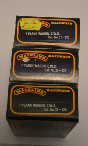MAINLINE MINT/BOXED X3 7 Plank Coal Wagons "C.W.S." No. 37-129 - Picture 5 of 5