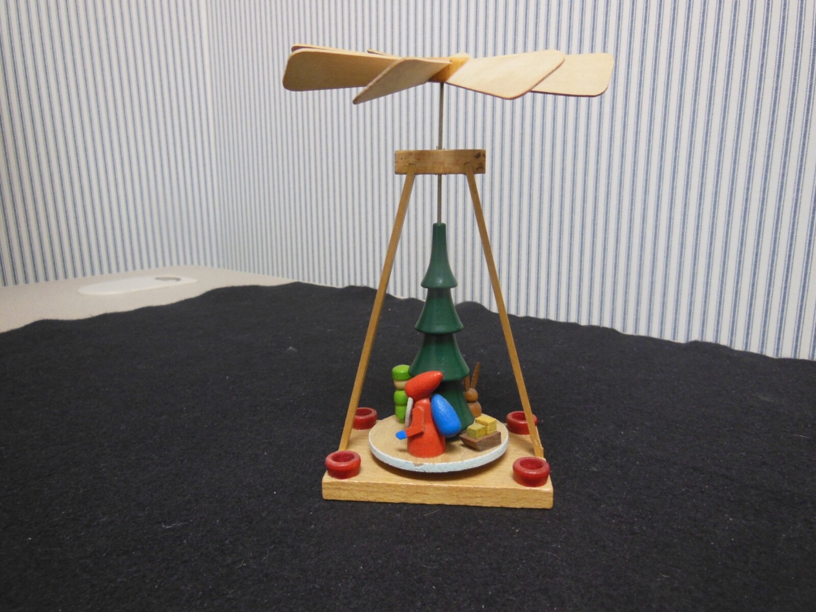 Picture 1 of 9
