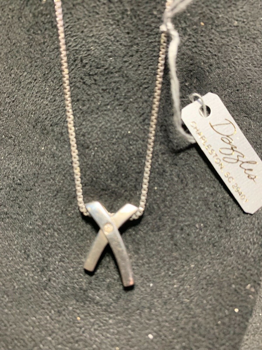 Hot Diamonds Cross Pendant and Sterling Silver .925 with 16-18 