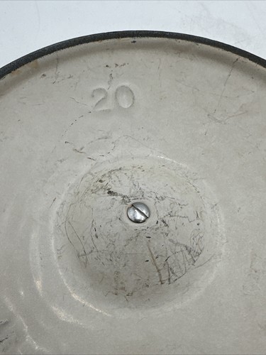 Vntg Le Creuset France #20 Orig. Orange Enamel Double Spout Skillet Pan + Lid - Picture 13 of 24