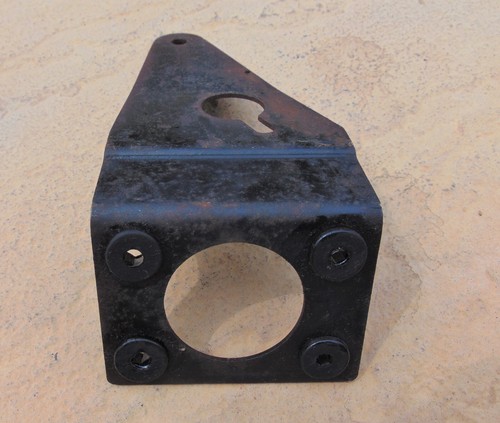 Classic Lucas 6W Wiper Motor Bracket Rover P5B Coupe circa 1969 - Picture 4 of 4